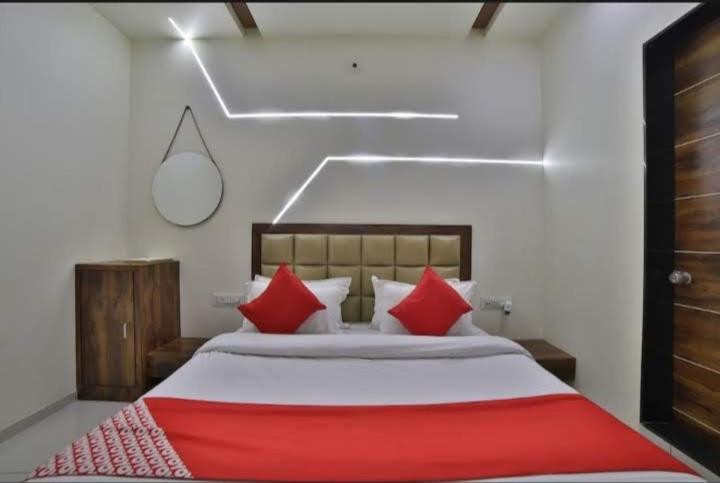 Hotel Kailash Virpur Exterior photo