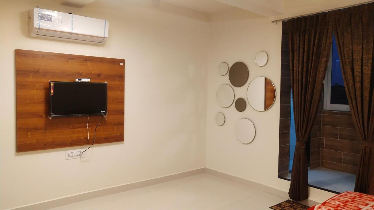 Hotel Kailash Virpur Exterior photo